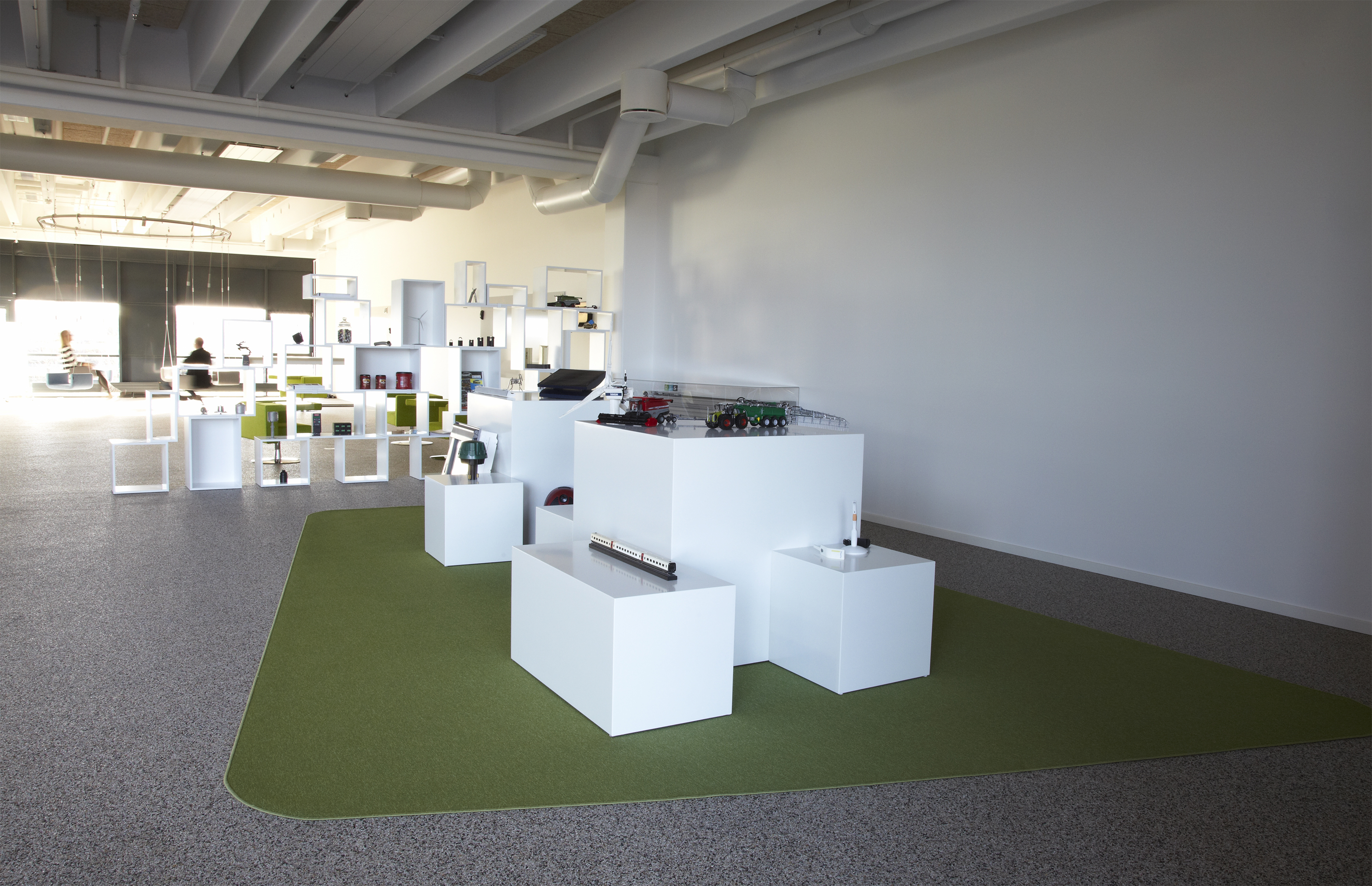 afpasset Fraster tæppe grøn på kontor